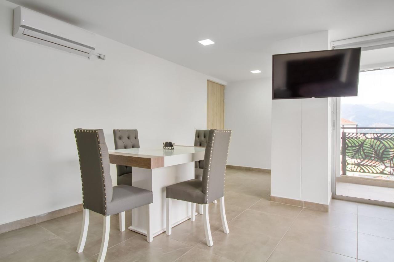 Camelot Apartahotel Меделин Екстериор снимка